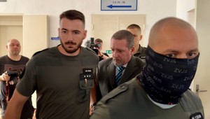 Priateľke vyrezal srdce či pečeň, kuchára Jožka priviedli pred sudcu