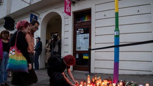 Muž sa vyhrážal zástupkyniam Iniciatívy Inakosť pred bývalou Teplárňou