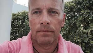 ČO sa stalo synovi Borisa Kollára?! Stáli pri ňom všetci svätí