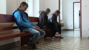 Vlastnému bratovi zlomil 3 rebrá a spôsobil mu pomliaždeniny. Svoj trest už pozná