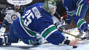 Od hetriku Daňa zachránil Vancouver holými rukami gólman Markström