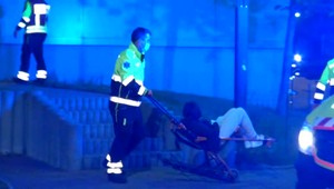 Pražskí záchranári aktivovali traumaplán. Privolali ich k priotrávenej skupine Kanaďanov