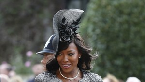 Namiesto charity milióny na luxus! Hviezdna supermodelka s pokriveným charakterom..?