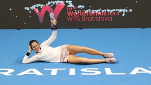 Tínedžerka s prvým ženským titulom!