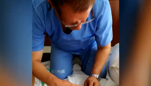 Falošný lekár si mal dnes vypočuť rozsudok. Záverečné reči odznejú neskôr