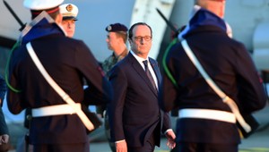 Pohreb ďalších obetí teroru, Hollande príde do arabského inštitútu