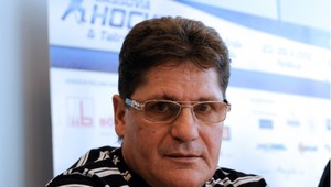 Makarov má rád improvizáciu. Dnes by to mala formácia KLM ťažšie