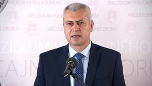 NAKA začala výsluch bývalého šéfa NAKA Petra Hraška. Podľa informácii TV JOJ je na výsluchu aj Norbert Pakši