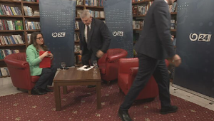 Poslanci Národnej rady odišli počas živého vysielania relácie Analýzy 24