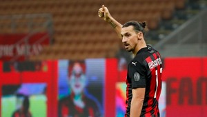 Zlatan Ibrahimovič má veľký problém. Hrozí mu koniec kariéry
