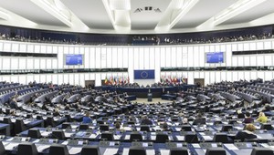 Dvojaká kvalita potravín i oblečenia. Európsky parlament sa pustil do práce