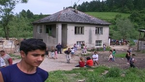 Rómovia obviňujú starostku z kradnutia, tá to popiera