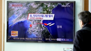 KĽDR protestuje proti cvičeniu Američanov. Streľbou