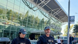 Na bratislavskom letisku bude viac policajtov. Pomáhať budú aj tí mestskí