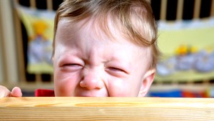 Matka dobodala svoje tri malé deti, dve zomreli