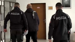 Muža za krádež dvoch sprchovacích gélov čaká pobyt za mrežami