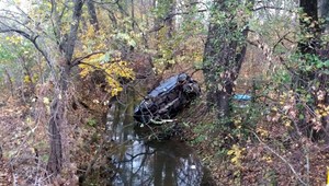 Smrteľná nehoda si vyžiadala jeden život. Spolujazdec z miesta odišiel