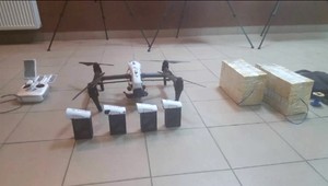 Ukrajinskí pašeráci využívajú vzdušný priestor. Posielajú drony s cigaretami