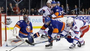 Halák sa vytiahol v derby proti Rangers, Pánikov prvý bod