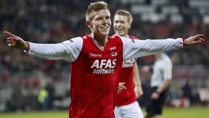 VIDEO. Poslal ich na párok! Na päťke znemožnil dvoch obrancov i brankára