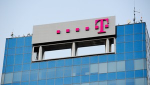 Slovak Telekom na burzu nepôjde, vláda dostala lepšiu ponuku