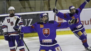 Hlinka Gretzky Cup so striebrom v slovenských rukách