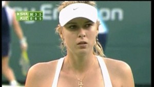 Šarapovová predtým kravou na ľade, teraz srnkou Bambi