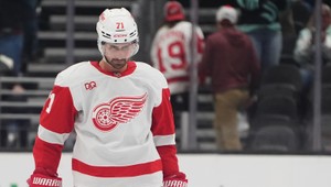 Bývalý kapitán Detroitu už za Red Wings nenastúpi, LARKINA suspendovali