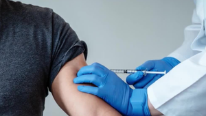 Farmaceutická firma Pfizer dočasne obmedzí dodávky vakcíny do Európy