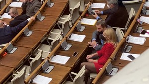 V NR SR má byť podľa všetkého niekoľko pozitívnych poslancov. Podľa info TV JOJ sú z klubu OĽaNO