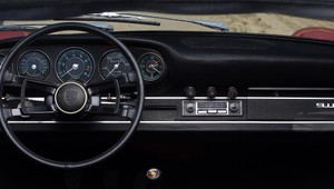 Veterány Porsche vybavené moderným autorádiom? Už viac žiadny problém