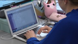 Z nevinného chatovania, vyhrážanie. Čo všetko je bezpečné na internete zverejniť?