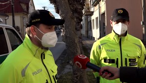 Muž dostal epileptický záchvat priamo pred očami policajtov