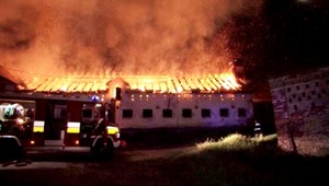 Obrovský požiar. Budova vzbĺkla ako fakľa