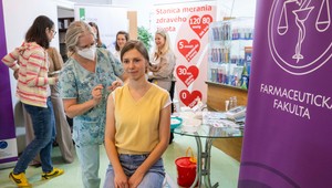 Vakcín proti chrípke má byť tento rok viac. Prvé dávky už dorazili na Slovensko