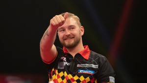 Grand Slam of Darts: Spanilá jazda Dimitriho van den Bergha pokračuje