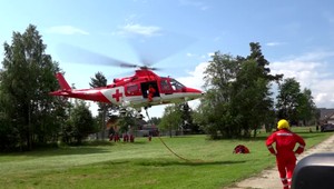 VIDEO: Veľké letecké cvičenie v Tatrách. Nechýbal ani vrtuľník Black Hawk