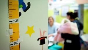 Pacienti už zrejme v ambulanciách nebudú musieť uhrádzať poplatky, ktoré kompenzovali lekárom náklady