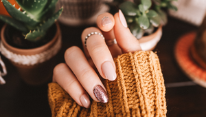 Videli ste už najpopulárnejší odtieň lakov na nechty pre rok 2021?  Tak toto je poriadne prekvapenie!