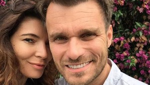 Tajná svadba? Leoš Mareš odletel so snúbenicou do raja