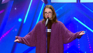 Sivá myška vás ohúri svojím talentom: Spieva ako muzikálová diva!