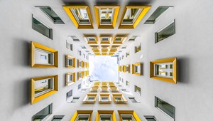 Úžasný kontrast modernej a historickej architektúry vo Viedni