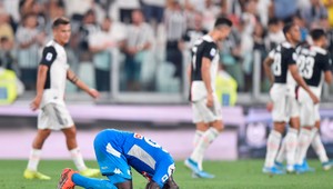 Talianska Serie A by sa mohla hrať až do októbra