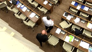 VIDEO: Starý chren aj idi*t. Poslanci Baránik a Čaplovič sa do seba pustili