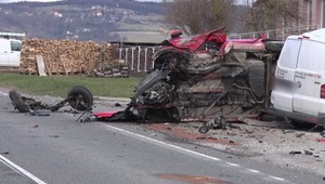 Záhadné okolnosti autonehody: Zraneniam podľahol 84-ročný vodič