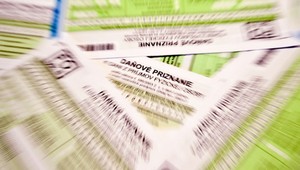 Treba platiť dane, musíte si požičať na ne?