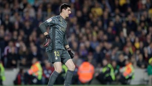 Courtois v nezvyčajnej pozícii. Prvý zákrok roka si pripísal v NBA