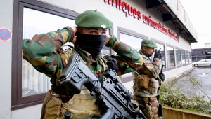 Belgické úrady o parížskych teroristoch vedeli od januára, ale nekonali