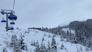 Prvé jazdy v prašane! Sneženie na horách pokračuje aj DNES