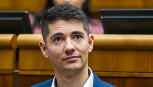 Erik Kaliňák uviedol, že pocestuje do Moskvy s premiérom Ficom, možno aj s Blahom a Glückom